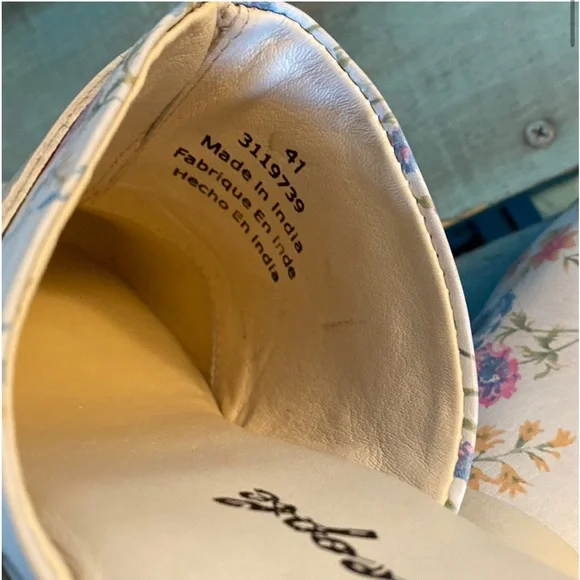 Free People Boho Calabasas Floral Leather Clogs With Rivet Trimming Size 41 New - Picture 5 of 15